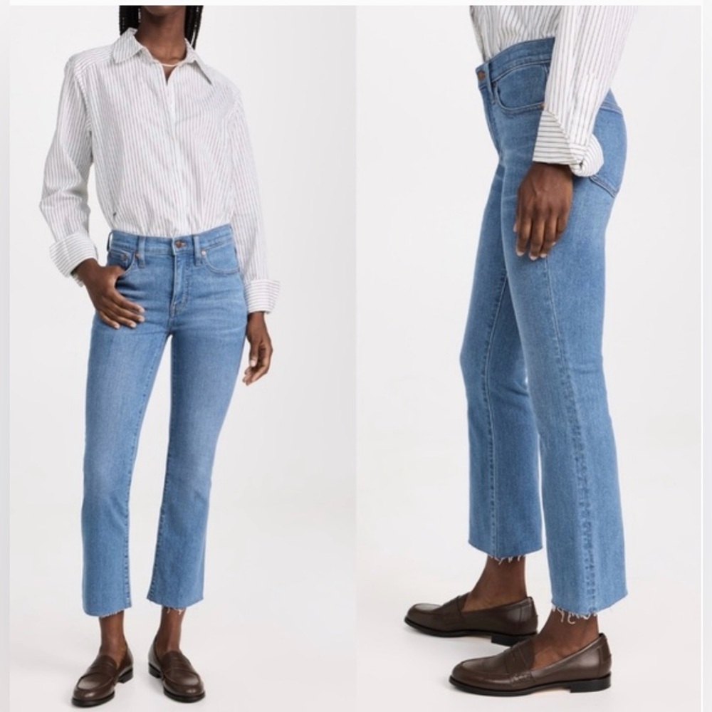 Madewell jeans size 25 women’s‎ Cali Boot Blue midrise jeans with raw hem 💙💙